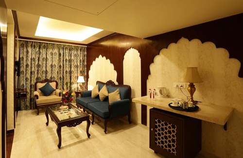 Adarsh Nagar Hotel | Comfort Inn Sapphire