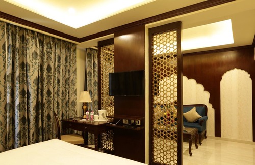 Adarsh Nagar Hotel | Comfort Inn Sapphire
