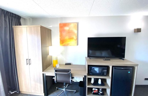 York - Haig Hotel | Comfort Inn St. Catharines