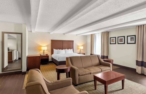 Maryland Heights Hotel | Comfort Inn St. Louis - Westport Event Center