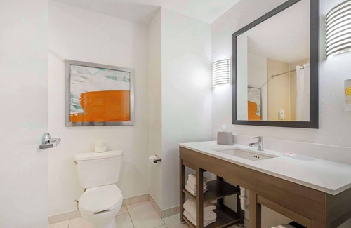 Chestertown Hotel | Comfort Inn & Suites Chestertown