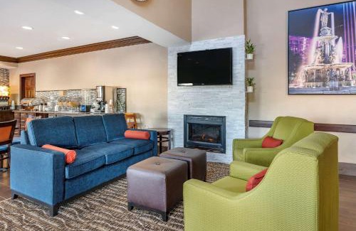 Clifton Hotel | Comfort Inn & Suites Cincinnati Uptown Clifton