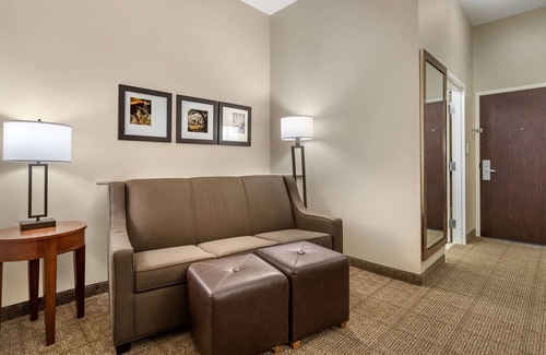 Port Arthur Hotel | Comfort Inn & Suites Port Arthur-Port Neches