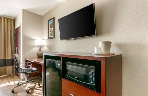 Van Buren Hotel | Comfort Inn & Suites Van Buren - Fort Smith