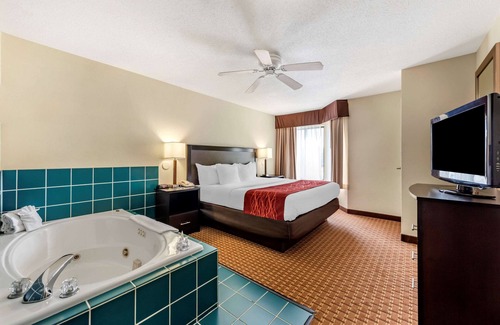 Warsaw Hotel | Comfort Inn & Suites Warsaw near US-30