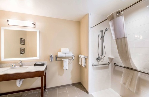 Hurricane Hotel | Comfort Inn & Suites Zion Park Area
