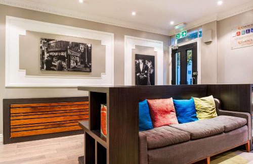 Warwick Hotel | Comfort Inn Victoria