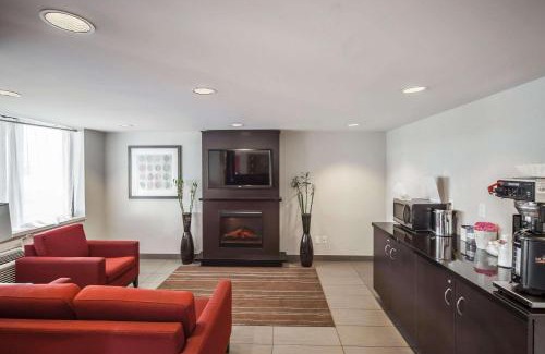 West Edmonton Hotel | Comfort Inn West