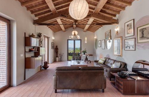 Montecatini Val di Cecina Villa | comfortable private villa with pool San Giuseppe Tramontana