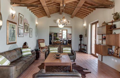 Montecatini Val di Cecina Villa | comfortable private villa with pool San Giuseppe Tramontana