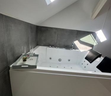 Nilvange Apartment | Comfort Jacuzzi New Apartment in Nilvange