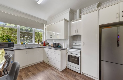 Mount Gambier House | Comfort on Crouch- Enjoy this beautiful house right in CBD.