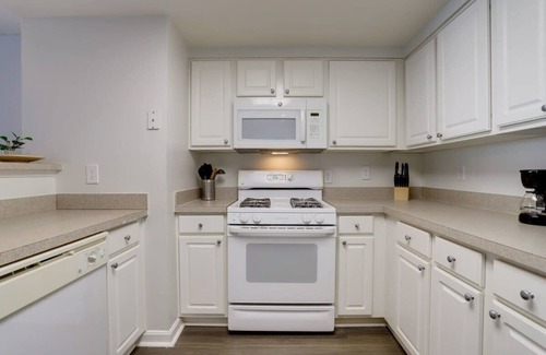Ballston Apartment | Comfort & Prime Location: Ideal Stay at Ballston