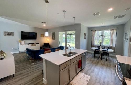 North Port Apartment | Comfort & Relaxation In a New modern home in a Peaceful Neighbourhood