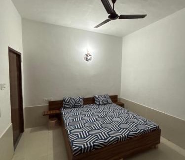 Sirhind House | Comfort Stay Guest House