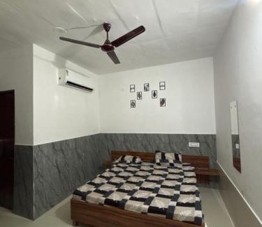 Sirhind House | Comfort Stay Guest House