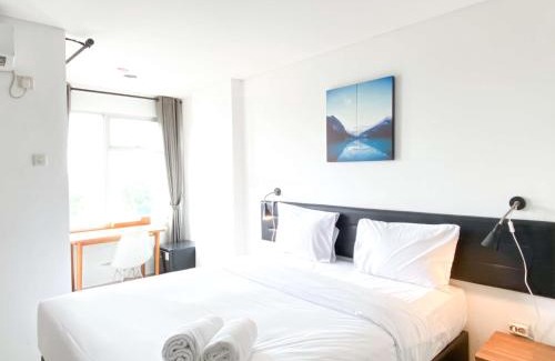 Cikarang Apartment | Comfort Stay Studio at Enviro Apartment By Travelio