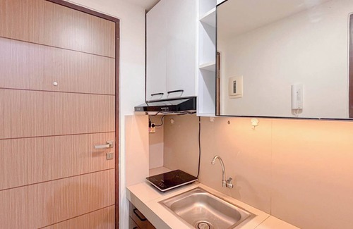 Panakkukang Apartment | Comfort Studio Room At Vida View Apartment