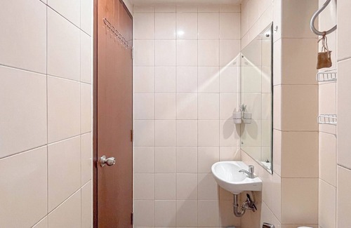Panakkukang Apartment | Comfort Studio Room At Vida View Apartment