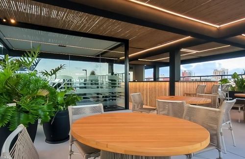 Jardim Oceania Apartment | Comfort Studio with Balcony - Partial Sea View