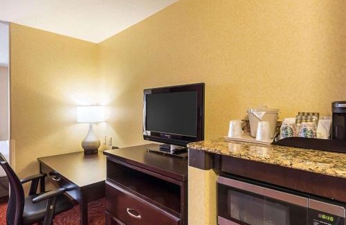 Wichita Hotel | Comfort Suites Airport