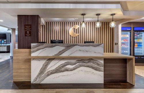 Anderson Hotel | Comfort Suites Anderson-Clemson