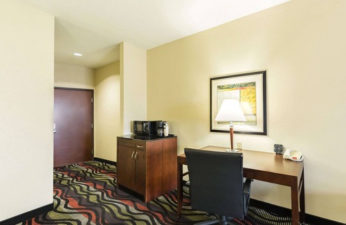 Beaumont Hotel | Comfort Suites Beaumont I-10