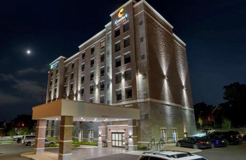 Mount Auburn Hotel | Comfort Suites Cincinnati University - Downtown