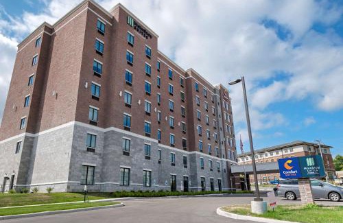Mount Auburn Hotel | Comfort Suites Cincinnati University - Downtown
