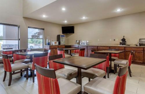 Ellendale Hotel | Comfort Suites Cordova
