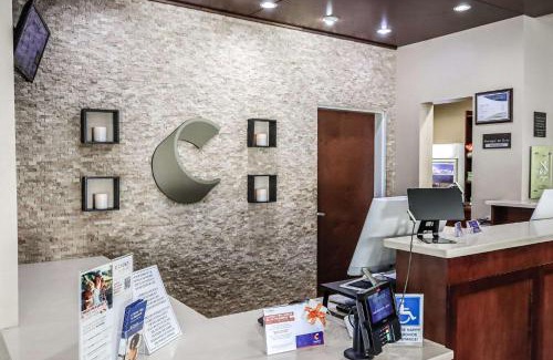 Dunnellon Hotel | Comfort Suites Dunnellon near Rainbow Springs