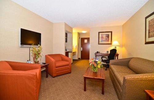 North Central Evergreen Hotel | Comfort Suites Golden West on Evergreen Parkway