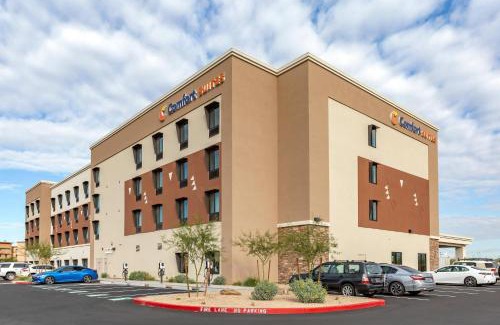 Scottsdale Hotel | Comfort Suites Scottsdale Talking Stick Entertainment District