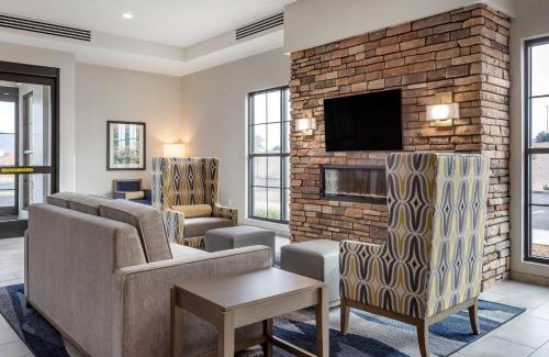 Scottsdale Hotel | Comfort Suites Scottsdale Talking Stick Entertainment District