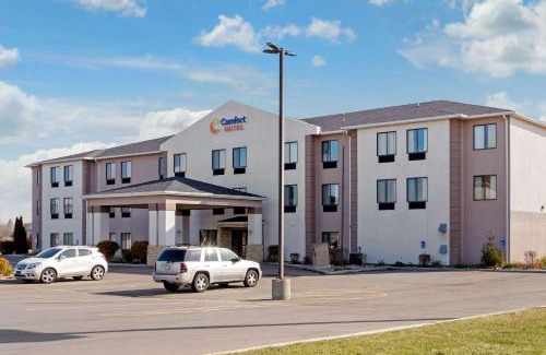 South Haven Hotel | Comfort Suites South Haven near I-96