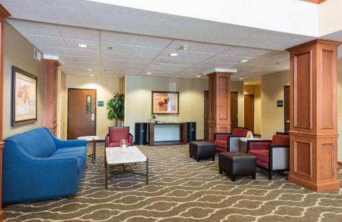 Springfield Hotel | Comfort Suites Springfield-Eugene