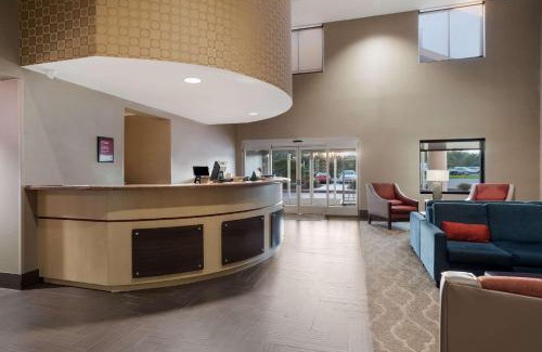 Norfolk - Virginia Beach Hotel | Comfort Suites Suffolk - Chesapeake