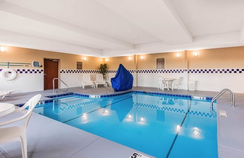 Tuscaloosa Hotel | Comfort Suites Tuscaloosa near University