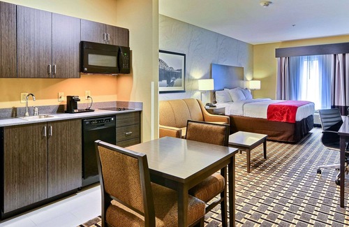 Uniontown Hotel | Comfort Suites Uniontown