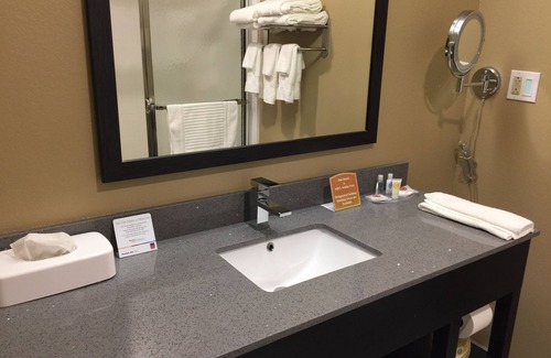 Uniontown Hotel | Comfort Suites Uniontown