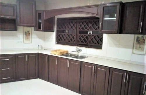 Freetown House | Comfort Zone, Washer, HotWater, AC and WiFi