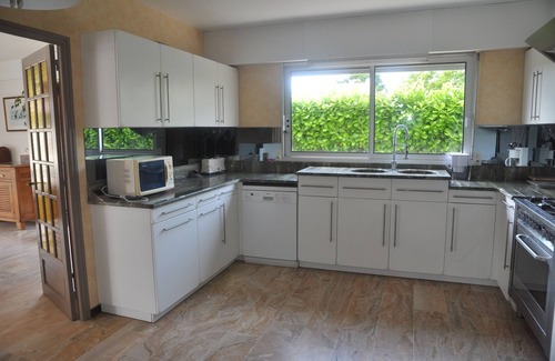 Saint-Vincent-sur-Jard Villa | Comfortable villa, indoor pool, sauna, park, St Vincent s/Jard 85 5 Keys