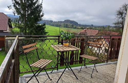 Lukovica Apartment | Comfortable apartment with a balcony