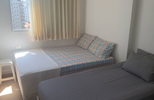 Tupi Apartment | Comfortable 1 bedroom apartment Praia Grande vila tupi