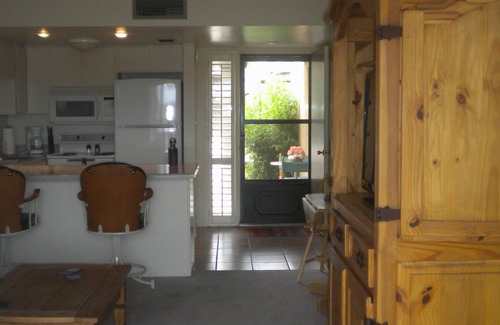 Fountain Hills Condo | Comfortable 1BR Ground Level Condo Near Fountain Park