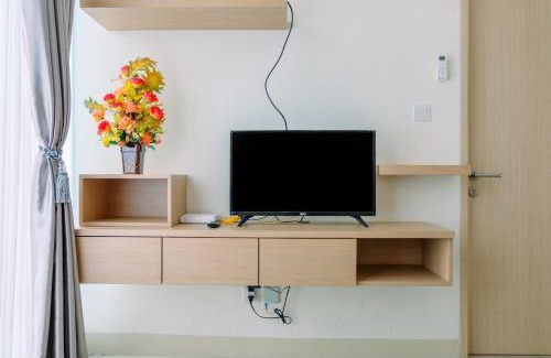Serpong Apartment | Comfortable 1BR Tree Park City BSD Apartment By Travelio