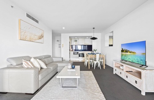 Surfers Paradise Apartment | Comfortable 2 Bed Unit in Surfers Paradise- Q Stay
