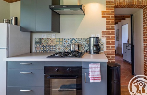 Montilliers Cottage | Comfortable 2-bedroom cottage with garden, pets allowed, Wifi, parking