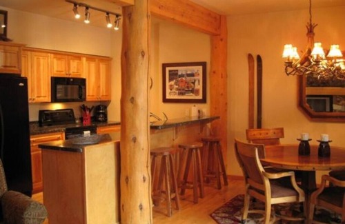 Rossland Condo | Comfortable 2-bedroom suite!