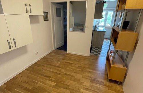 Stuttgart Apartment | Comfortable 2-bedroom apartment with WiFi in Lovely Plieningen!